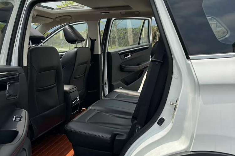 Used SWM G05 2019 1.5T Automatic Luxury Model Interior 6