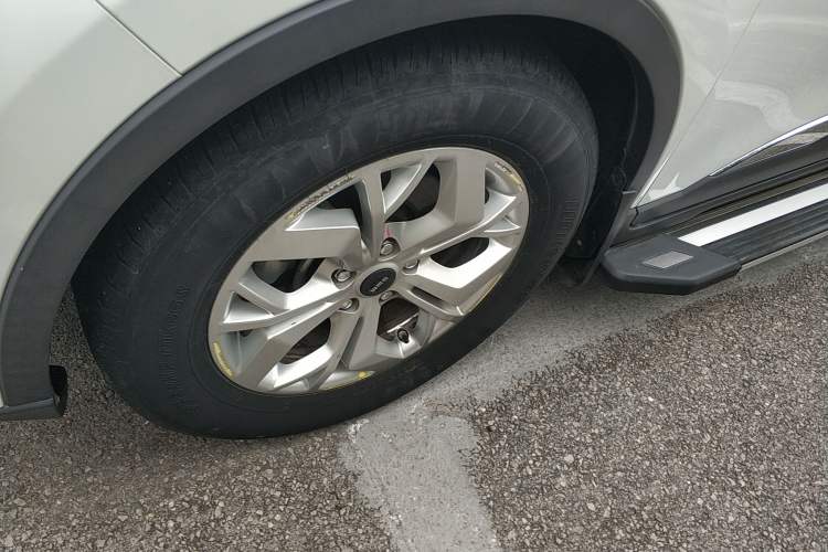 Used SWM G05 2019 1.5T Automatic Luxury Model Left Front Wheel Hub