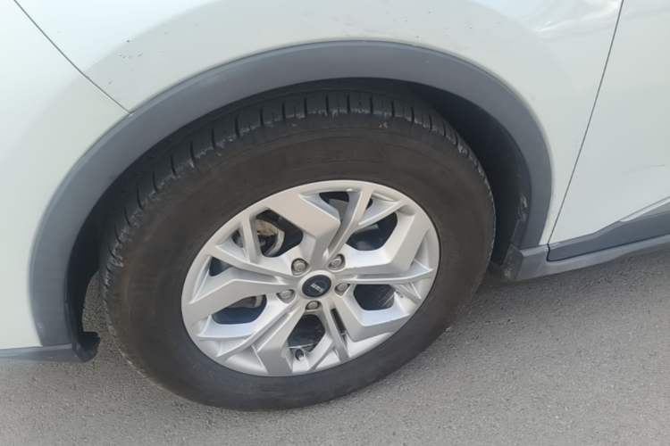 Used SWM G05 2019 1.5T Automatic Luxury Model Left Front Wheel Hub