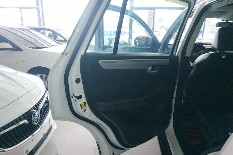 Used SWM G05 2019 1.5T Automatic Elite Edition Left Rear Door Interior