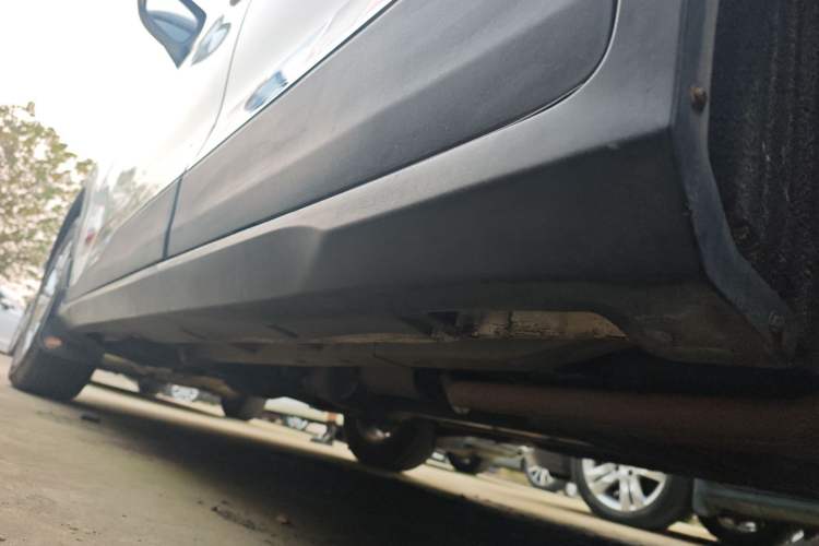 Used SWM G05 2019 2.0L Manual Luxury Edition Left Side Sill