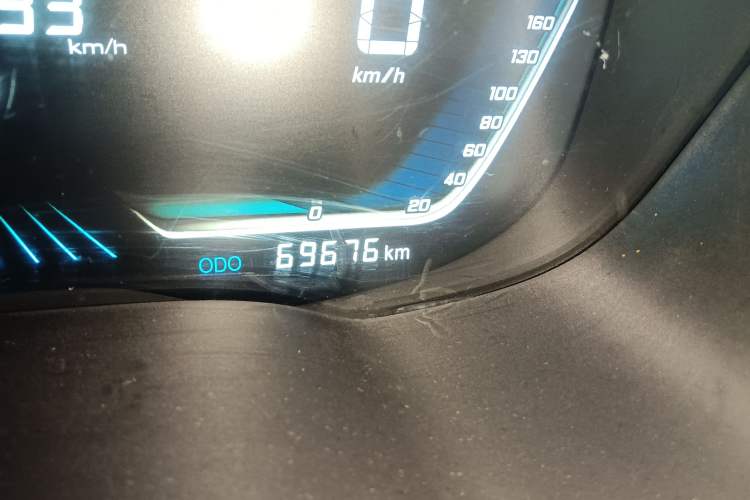 Used SWM G05 2019 1.5T Automatic Luxury Model Odometer Close Up