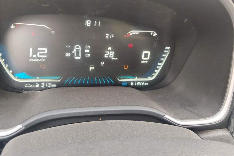 Used SWM G05 2019 1.5T Automatic Luxury Model Odometer Close Up