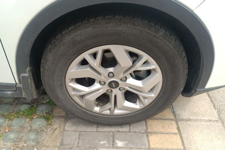 Used SWM G05 2019 1.5T Automatic Elite Edition Right Front Wheel Hub