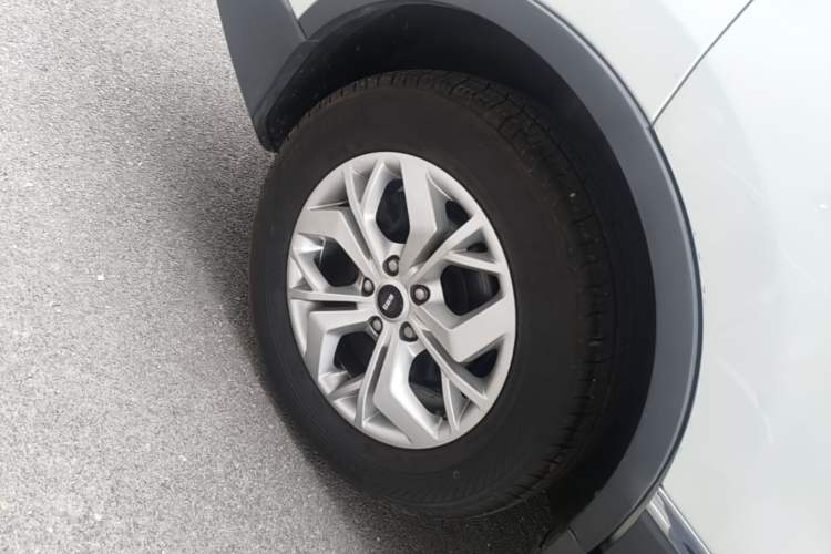 Used SWM G05 2019 1.5T Automatic Luxury Model Right Rear Wheel Hub