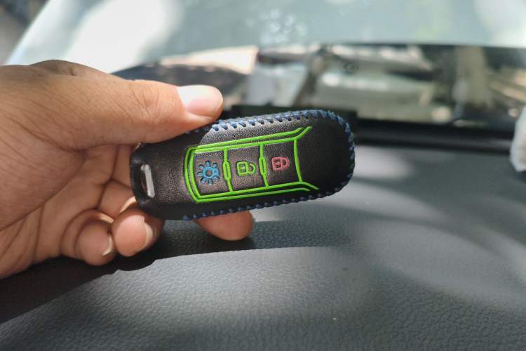Used SWM G05 2019 2.0L Manual Luxury Edition Vehicle Key