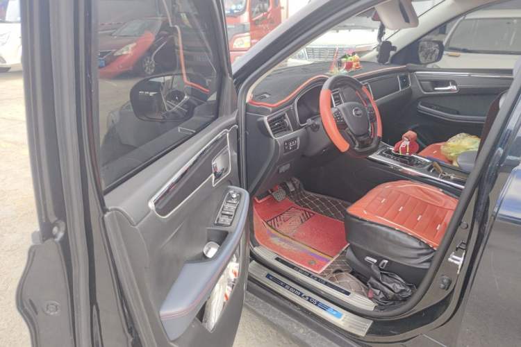Used SWM G05 2021 PRO 1.5T Automatic Prestige 7-seater Driver Seat