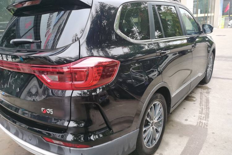 Used SWM G05 2021 PRO 1.5T Automatic Luxury Model 7 Seats Exterior 3