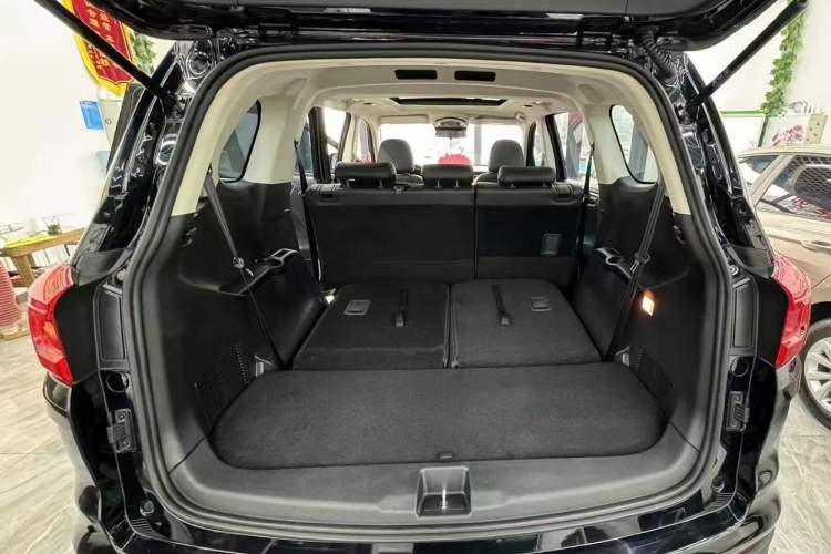 Used SWM G05 2021 PRO 1.5T Automatic Prestige 7-seater Exterior 5