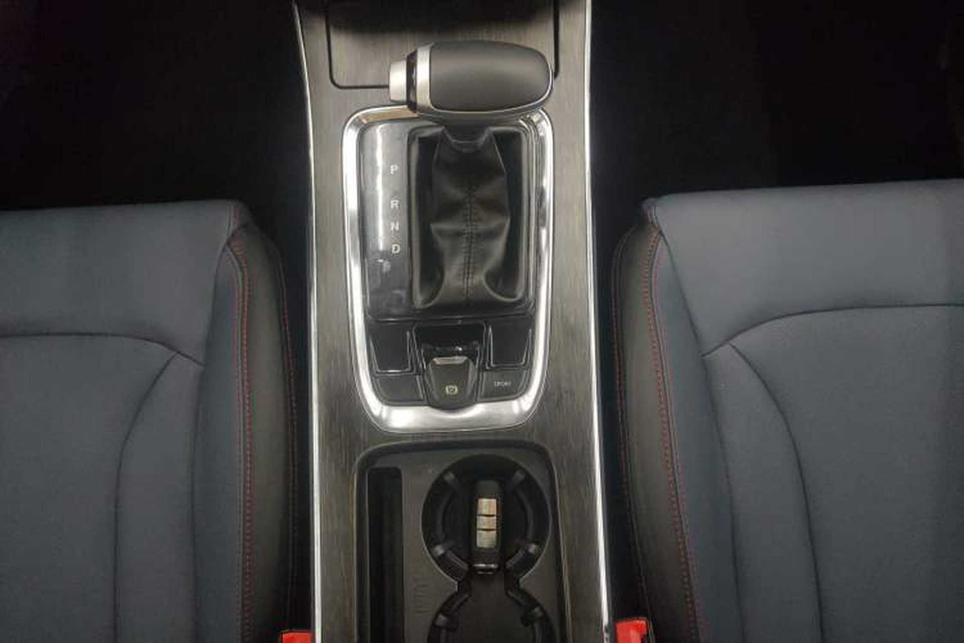 Used SWM G05 2021 PRO 1.5T Automatic Prestige 7-seater Gear Lever