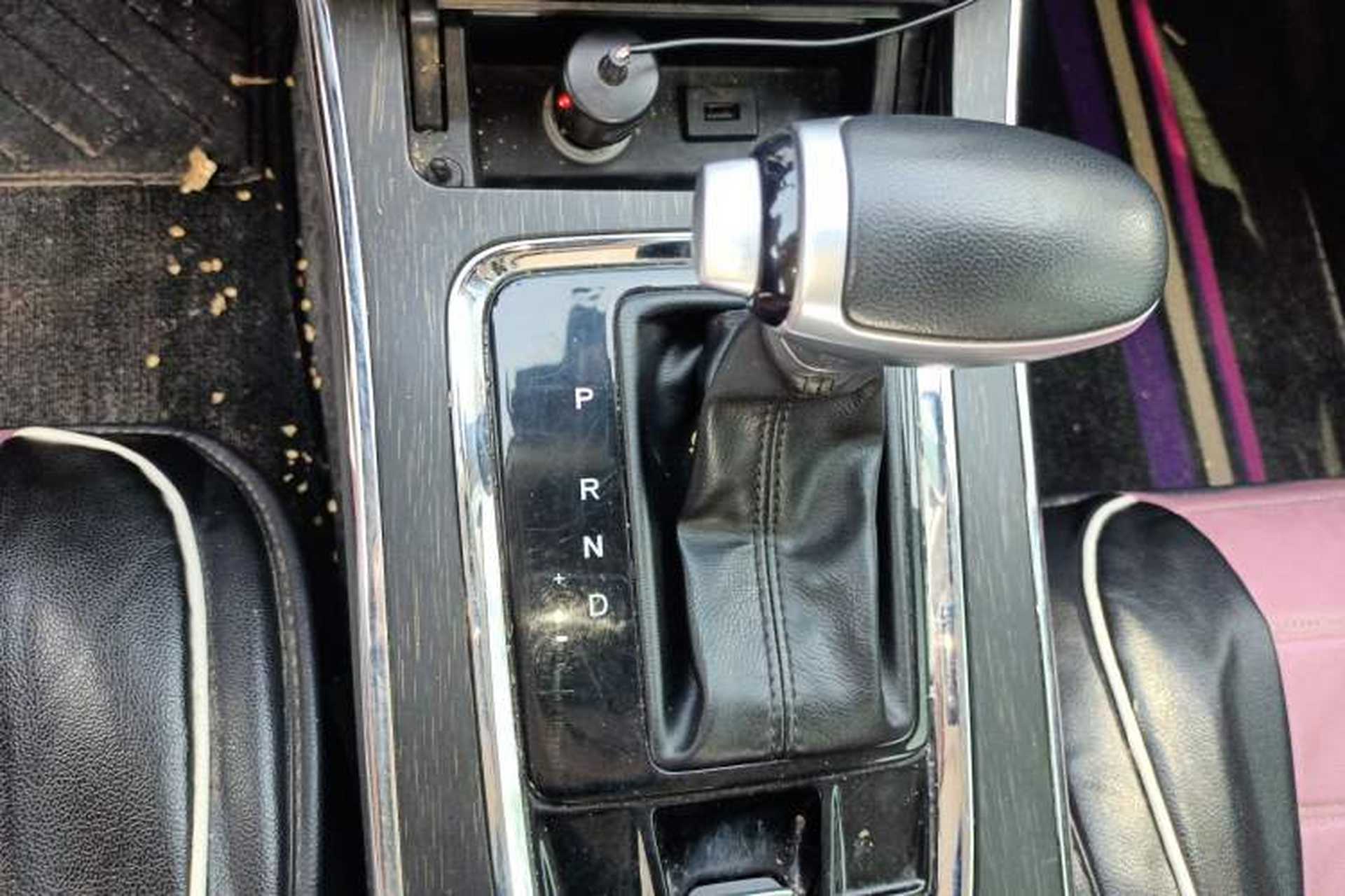 Used SWM G05 2021 PRO 1.5T Automatic Luxury Model 7 Seats Gear Lever