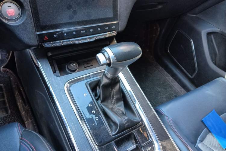 Used SWM G05 2021 PRO 1.5T Automatic Supreme Edition 5-seater Gear Lever