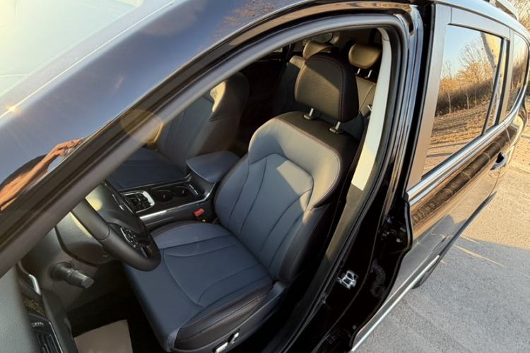 Used SWM G05 2021 PRO 1.5T Automatic Luxury Model 7 Seats Interior 2