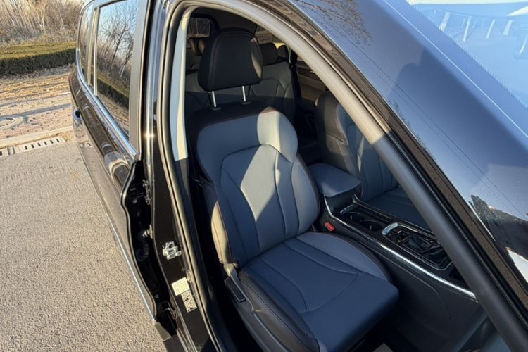 Used SWM G05 2021 PRO 1.5T Automatic Luxury Model 7 Seats Interior 3