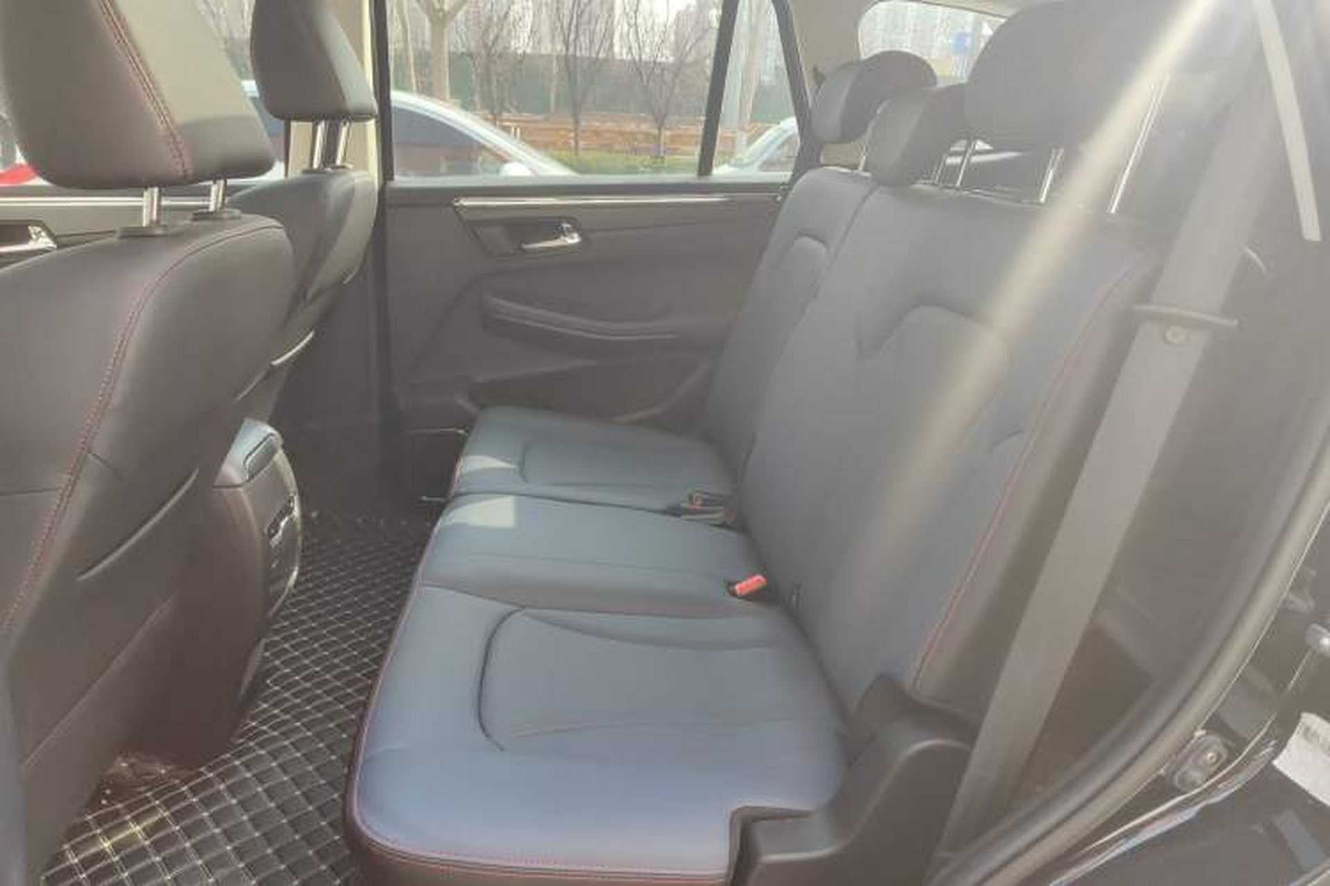 Used SWM G05 2021 PRO 1.5T Automatic Luxury Model 7 Seats Left Rear Seat