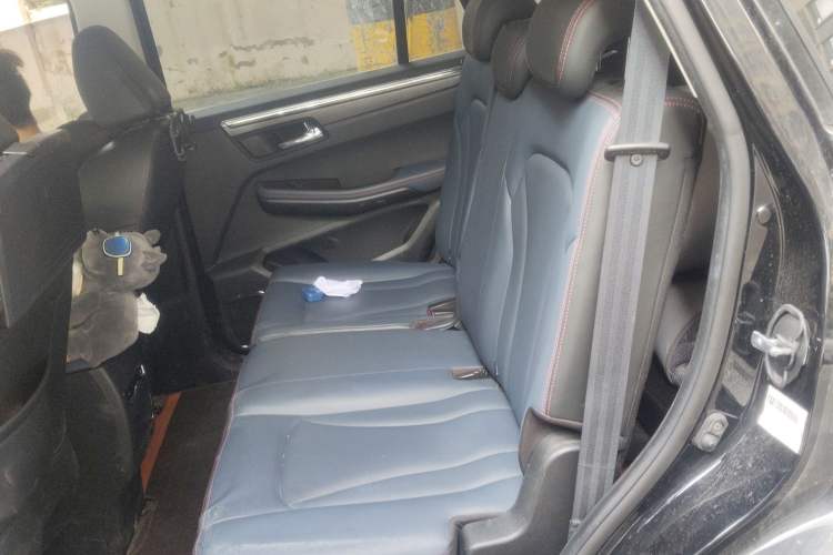 Used SWM G05 2021 PRO 1.5T Automatic Luxury Model 7 Seats Left Rear Seat