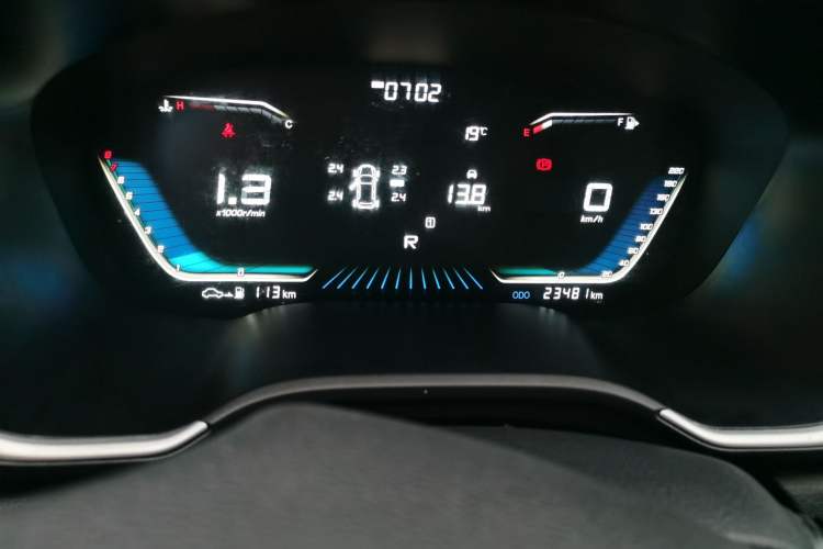 Used SWM G05 2021 PRO 1.5T Automatic Luxury Model 7 Seats Odometer Close Up
