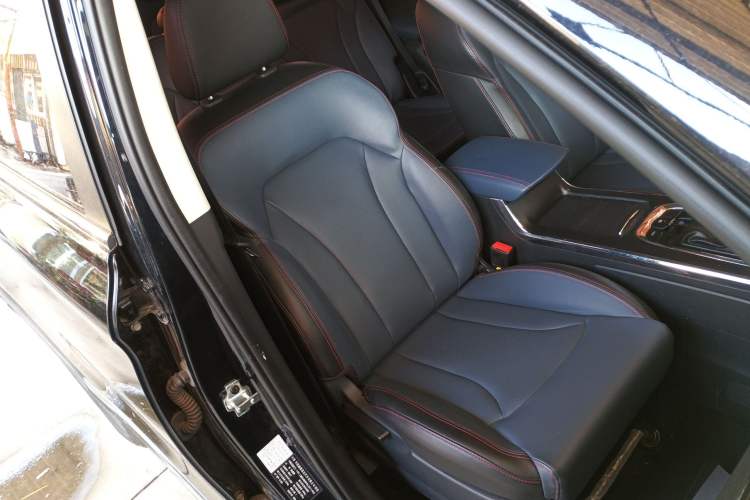 Used SWM G05 2021 PRO 1.5T Automatic Luxury Model 7 Seats Right Front Seat