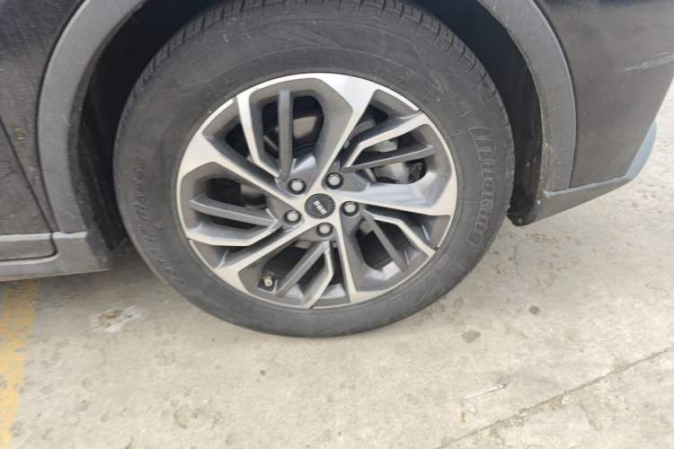 Used SWM G05 2021 PRO 1.5T Automatic Prestige 7-seater Right Front Wheel Hub