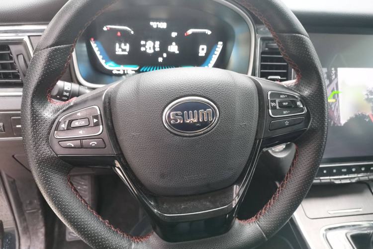 Used SWM G05 2021 PRO 1.5T Automatic Luxury Model 7 Seats Steering Wheel