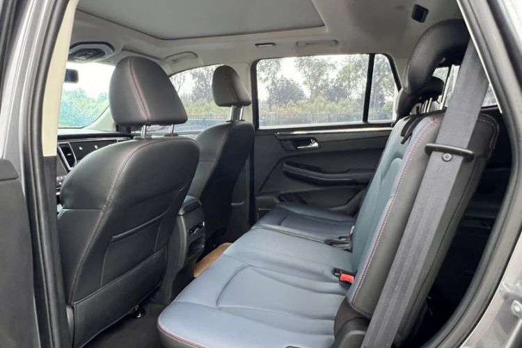 Used SWM G05 2021 PRO 1.5T Automatic Luxury Model 7 Seats Interior 5
