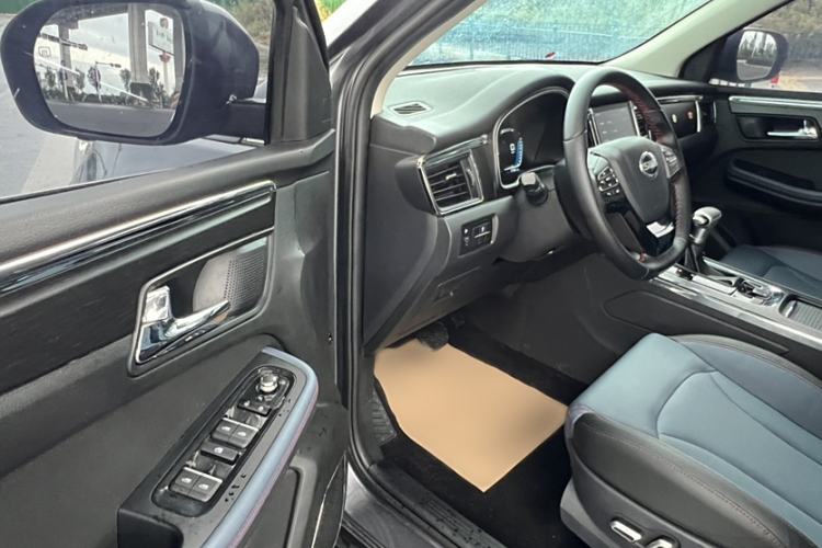 Used SWM G05 2021 PRO 1.5T Automatic Luxury Model 7 Seats Interior 6