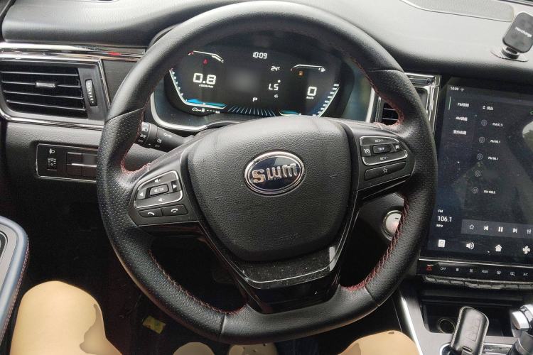 Used SWM G05 2021 PRO 1.5T Automatic Luxury Model 7 Seats Steering Wheel