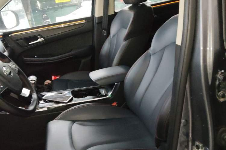 Used SWM G05 2021 PRO 1.5T Automatic Luxury Model 7 Seats Left Front Seat