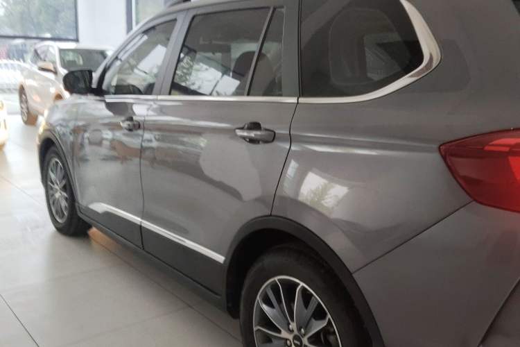 Used SWM G05 2021 PRO 1.5T Automatic Luxury Model 7 Seats Left Side