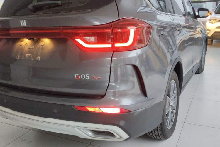 Used SWM G05 2021 PRO 1.5T Automatic Luxury Model 7 Seats Right Rear Taillight