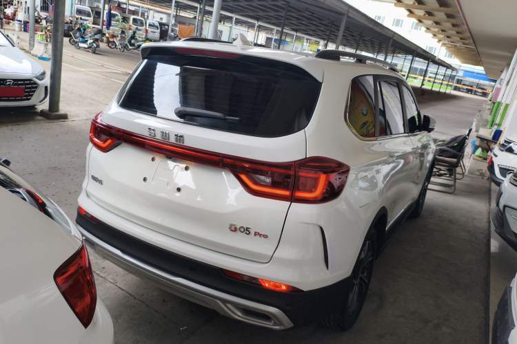 Used SWM G05 2021 PRO 1.5T Automatic Prestige 7-seater Rear Right 45 Deg