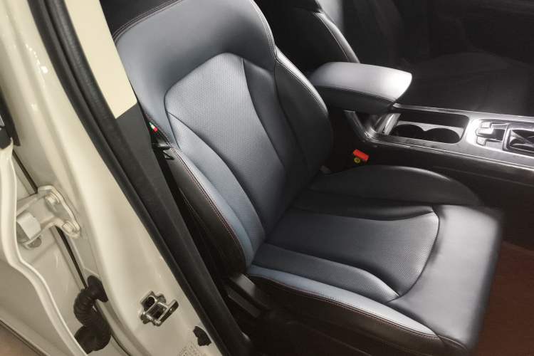 Used SWM G05 2021 PRO 1.5T Automatic Luxury Model 7 Seats Right Front Seat