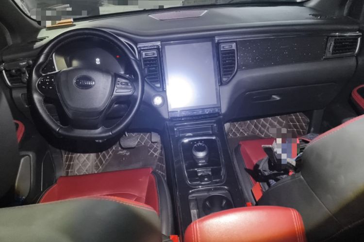Used SWM G05 2022 PRO 1.5T DCT Elite 7-seater Interior 2