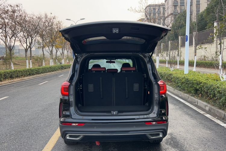 Used SWM G05 2022 PRO 1.5T DCT Elite 7-seater Trunk