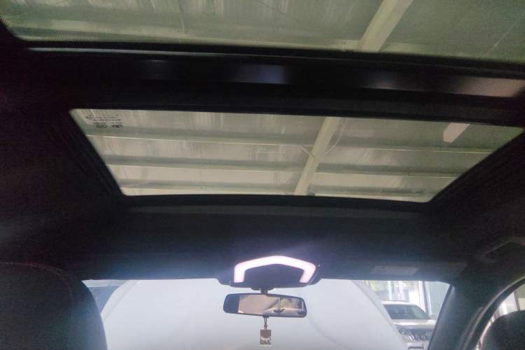 Used SWM G05 2022 PRO 1.5T DCT Luxury Model 7 Seats Headliner