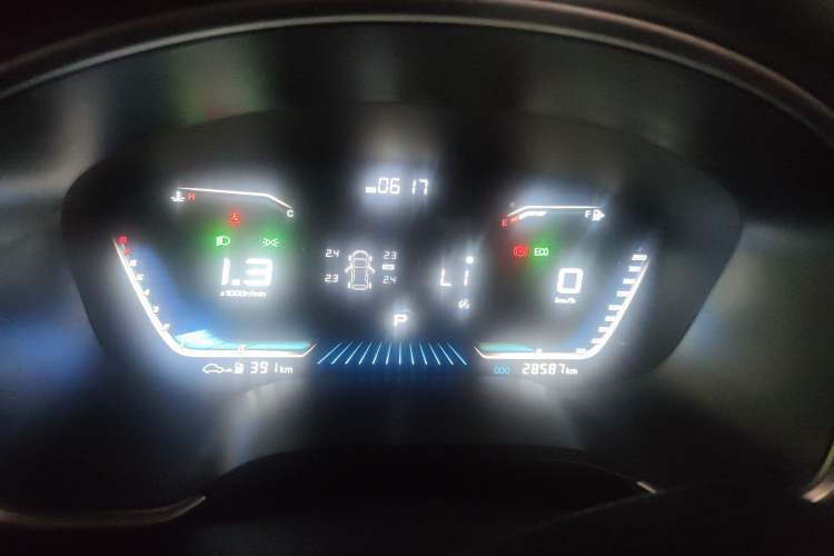 Used SWM G05 2022 PRO 1.5T DCT Luxury Model 7 Seats Instrument Cluster