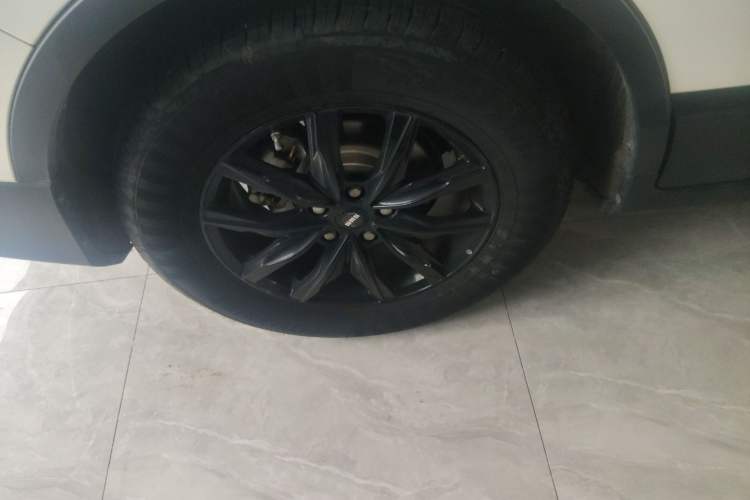 Used SWM G05 2022 PRO 1.5T DCT Luxury Model 7 Seats Right Rear Wheel Hub