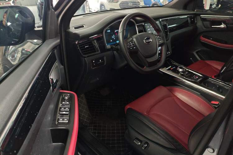 Used SWM G05 2023 PRO 1.5T DCT Luxury 7-seater Driver Seat