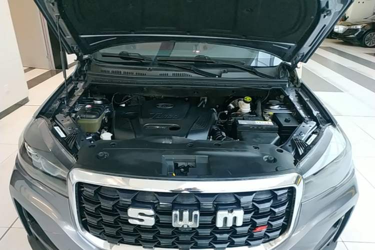 Used SWM G05 2023 PRO 1.5T DCT Luxury 7-seater Engine Bay