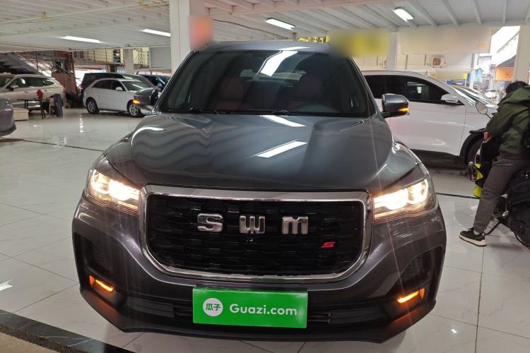Used SWM G05 2023 PRO 1.5T DCT Luxury 7-seater Front