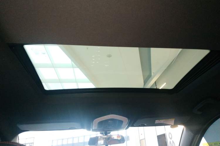 Used SWM G05 2023 PRO 1.5T DCT Luxury 7-seater Headliner