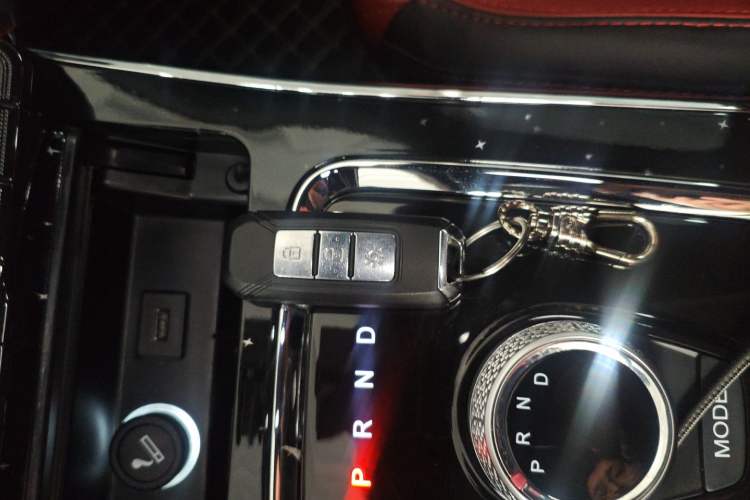 Used SWM G05 2023 PRO 1.5T DCT Luxury 7-seater Interior 1
