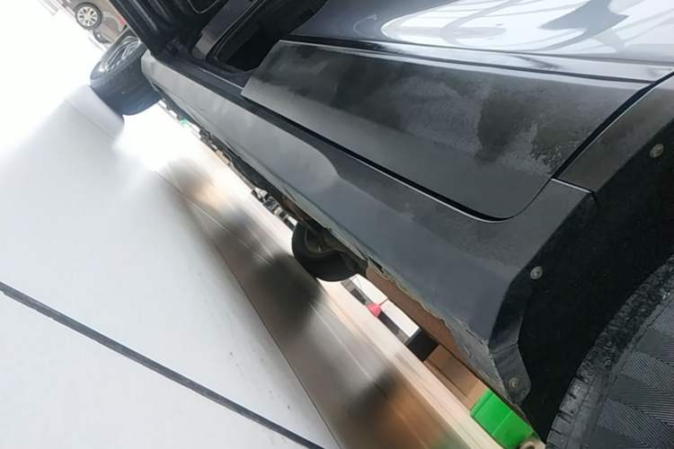 Used SWM G05 2023 PRO 1.5T DCT Luxury 7-seater Left Side Sill