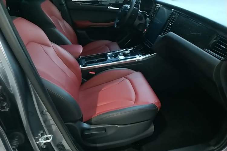 Used SWM G05 2023 PRO 1.5T DCT Luxury 7-seater Right Front Seat