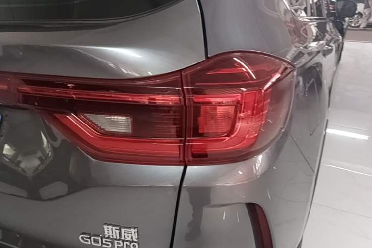 Used SWM G05 2023 PRO 1.5T DCT Luxury 7-seater Right Rear Taillight