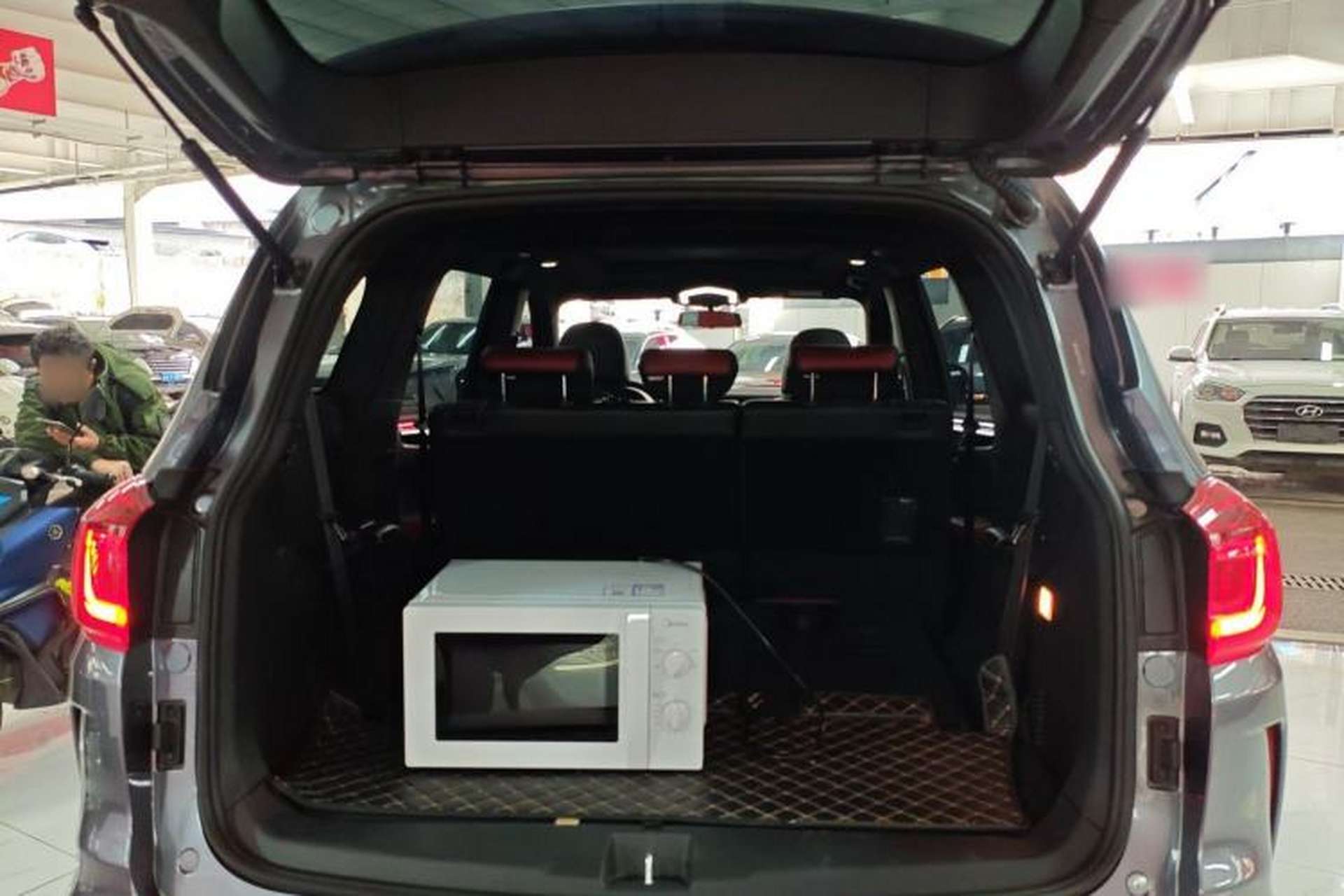 Used SWM G05 2023 PRO 1.5T DCT Luxury 7-seater Trunk
