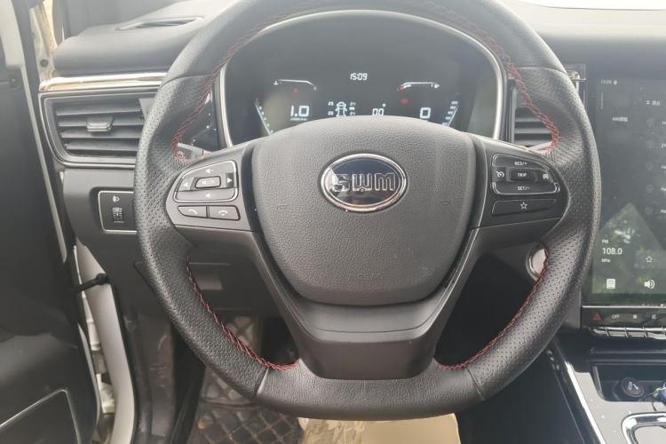 Used SWM G05 2023 PRO 1.5T DCT Luxury 7-seater Steering Wheel