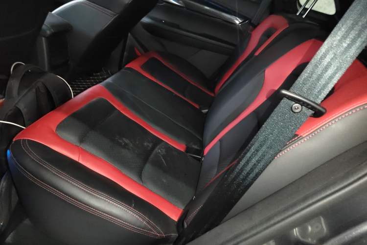 Used SWM Iron Man 2021 1.5T Automatic Golden Edition Interior 4