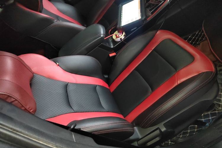 Used SWM Iron Man 2021 1.5T Automatic Golden Edition Right Front Seat