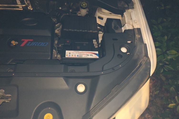 Used SWM Iron Man 2021 1.5T Automatic Golden Edition Engine Bay Left